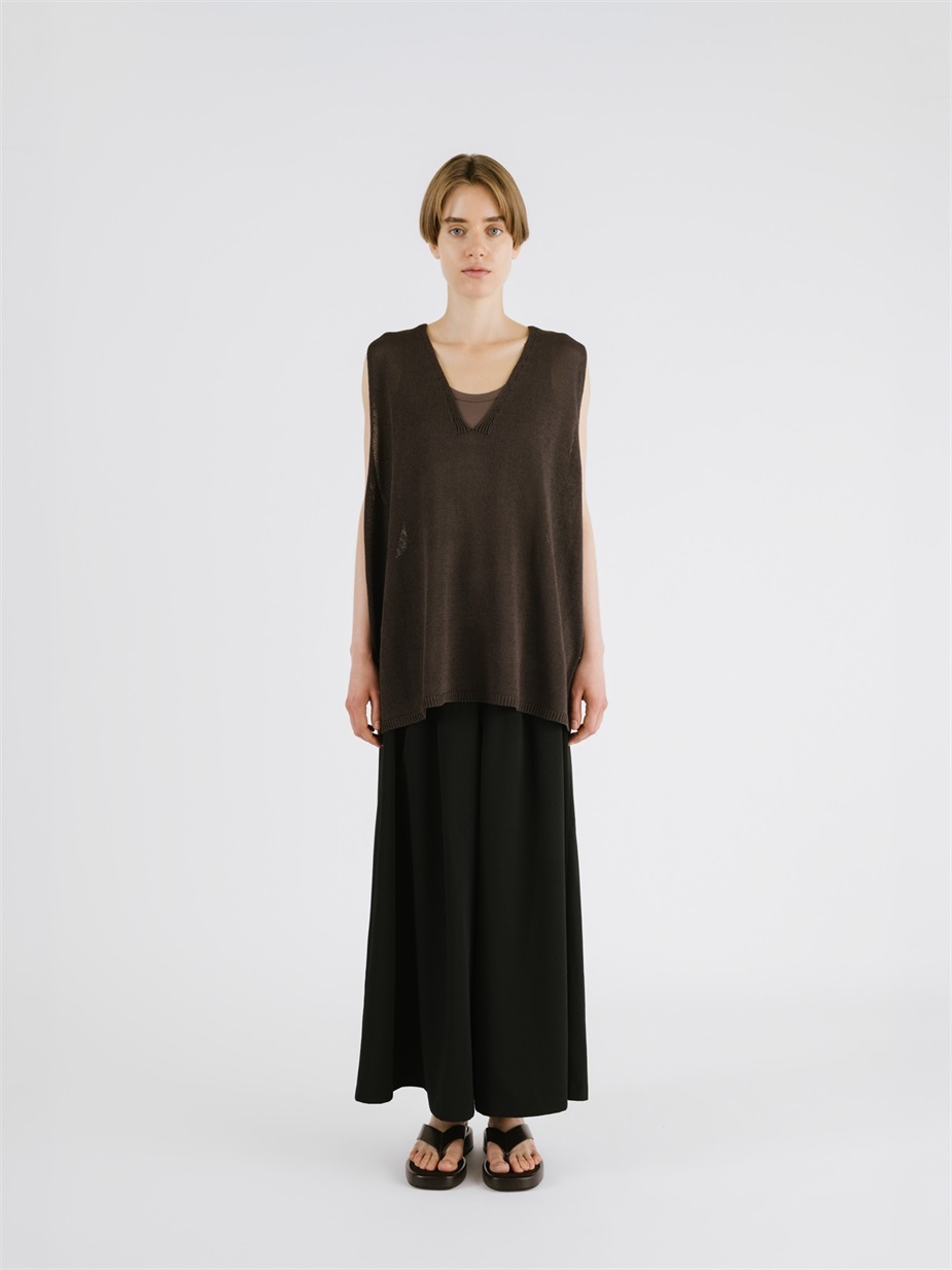 linen like V neck wide vest | 2-220047